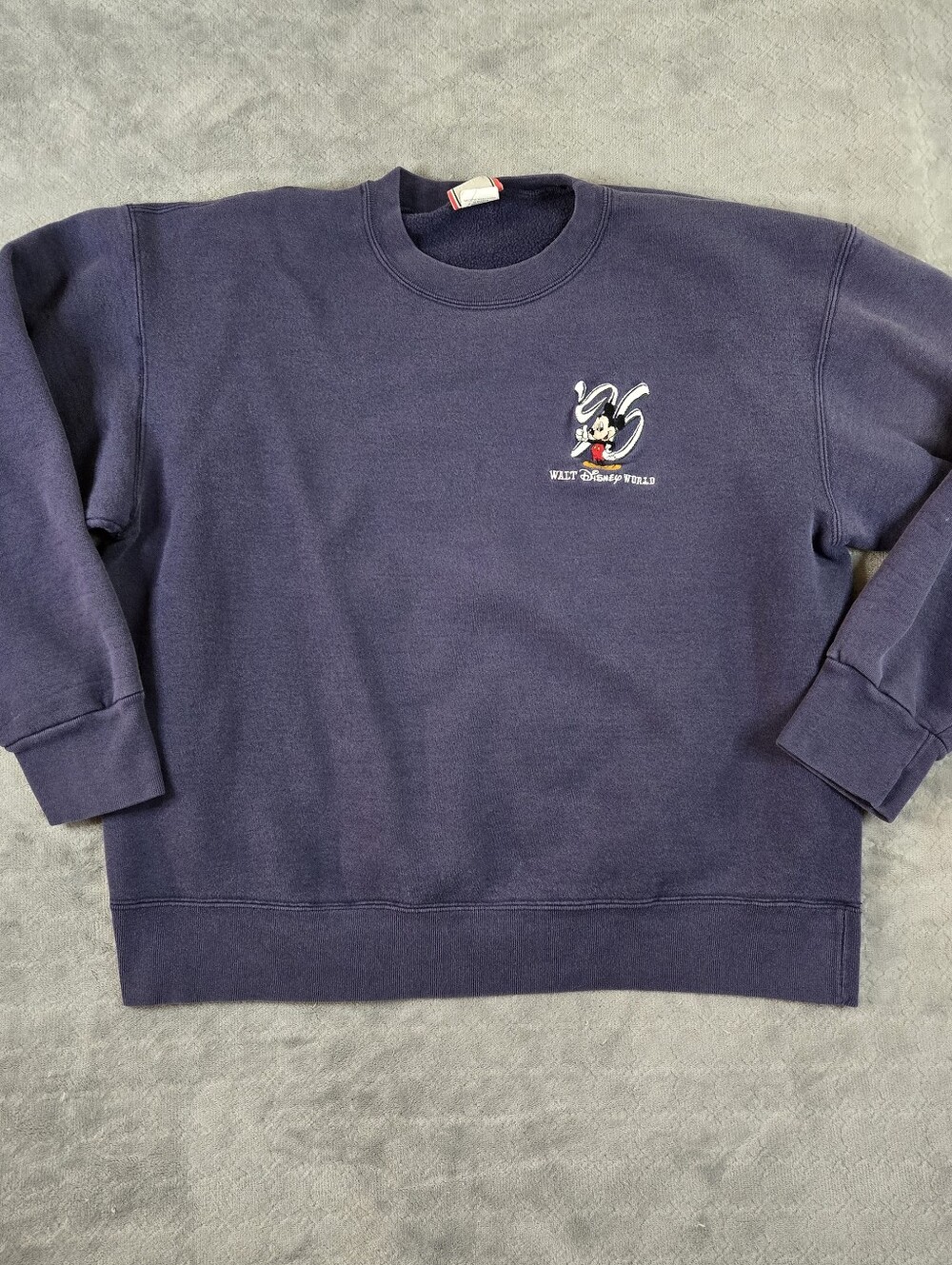 Vintage Disney Dark Blue Crewneck Sweatshirt with Mickey Embroidery
